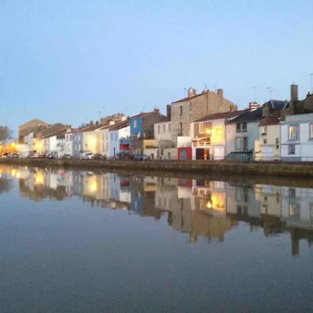 Prázdninový dům Maison De Charme Bord De Loire -15mn Des Plages Saint-Paimboeuf